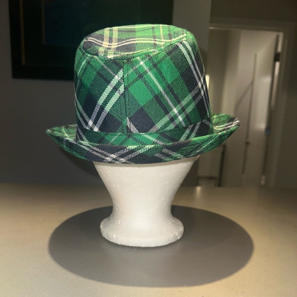 Green Plaid Fedora Hat perfect for St.Patty’s Day! ☘️ - Picture 16 of 17